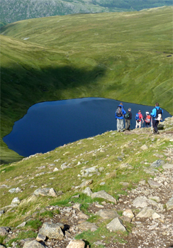 Approaching Grisdale Tarn - Lake District 24 Peaks